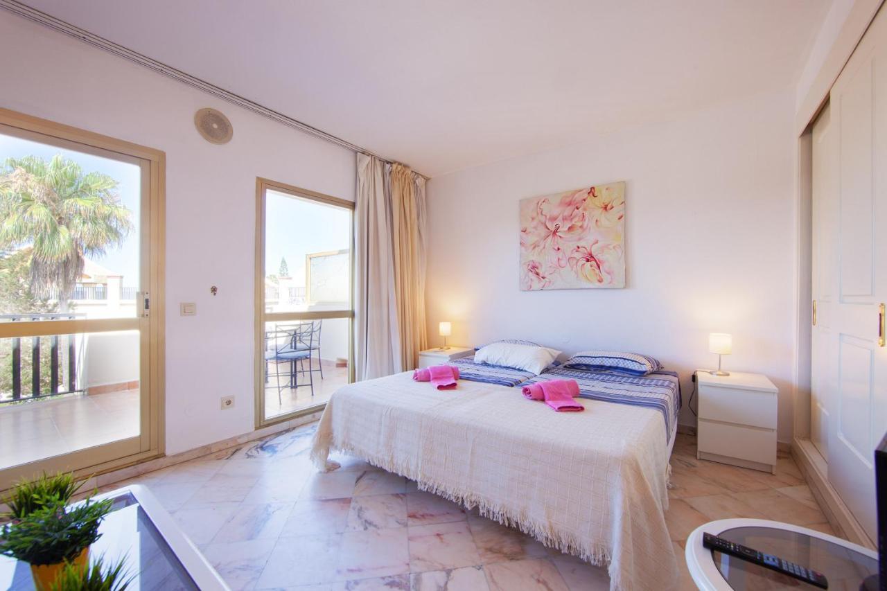 Romana Playa Studio Elviria Marbella Ngoại thất bức ảnh